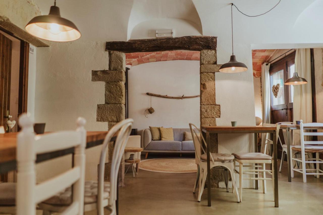 Cal Nou 9 - Adults Only Guest House กอร์ซา ภายนอก รูปภาพ